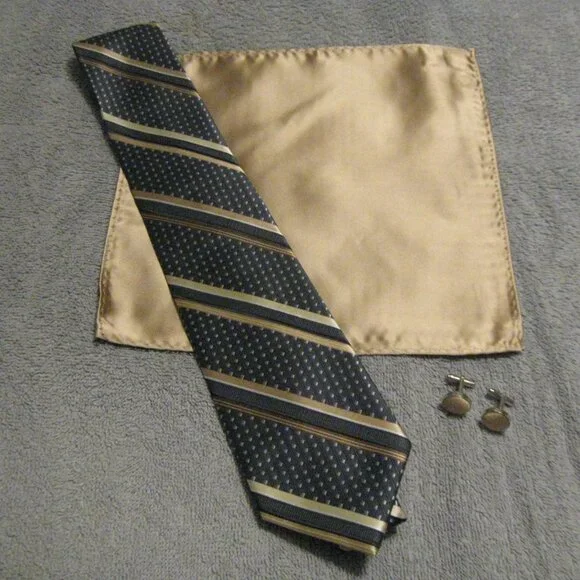 "Twenty Dollar Tie" Extra-Long Men's Tie with Pocket Square and Cuff Links - Picture 6 of 10